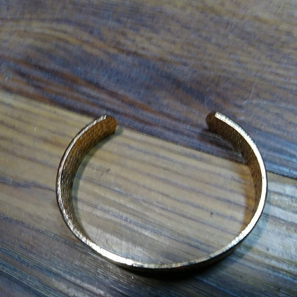 Gold bracelet